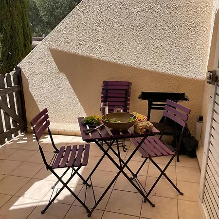 Mezzanine Climatisé - Pinède - à Pied Sous Les Pins