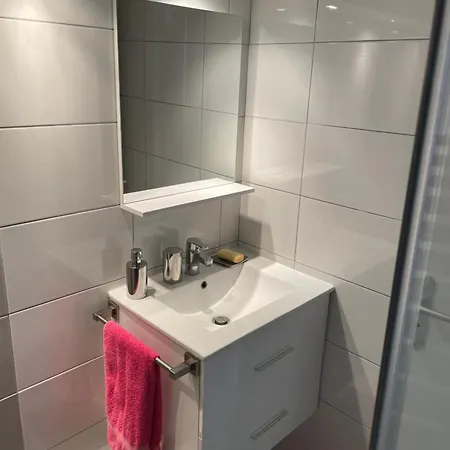Apartmán Mezzanine Climatise - Pinede - A Pied Sous Les Pins *